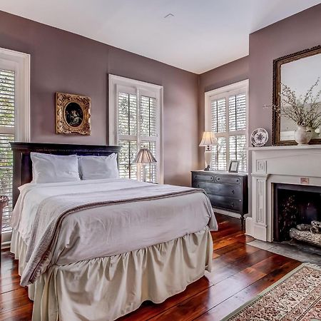 Bird Baldwin Parlor Villa Savannah Exterior foto
